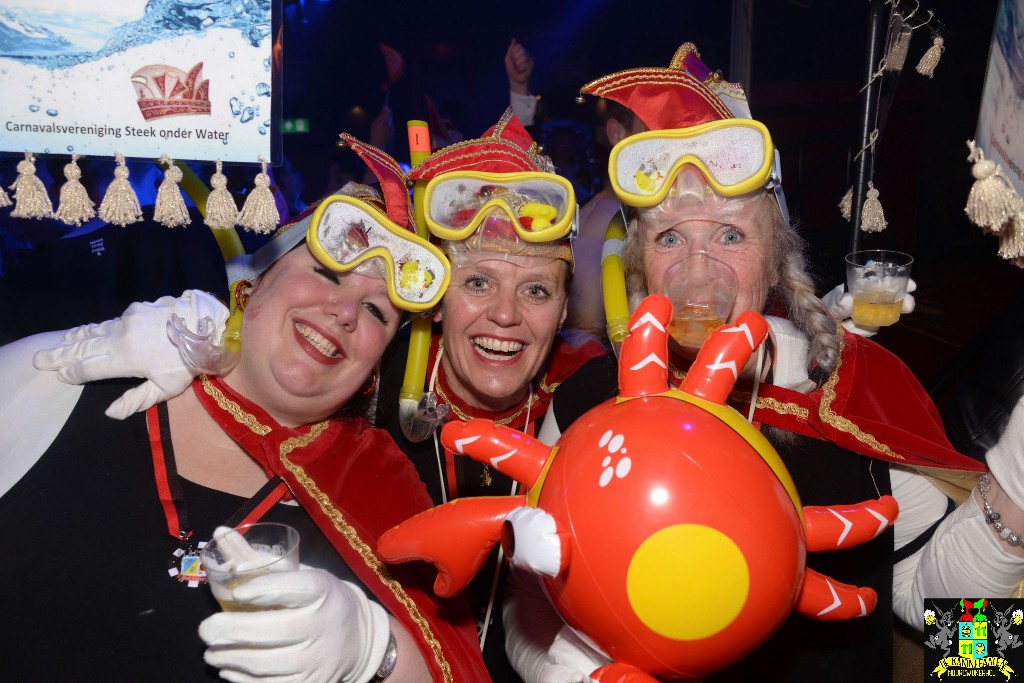 ../Images/H2O feest, onder water 134.jpg
